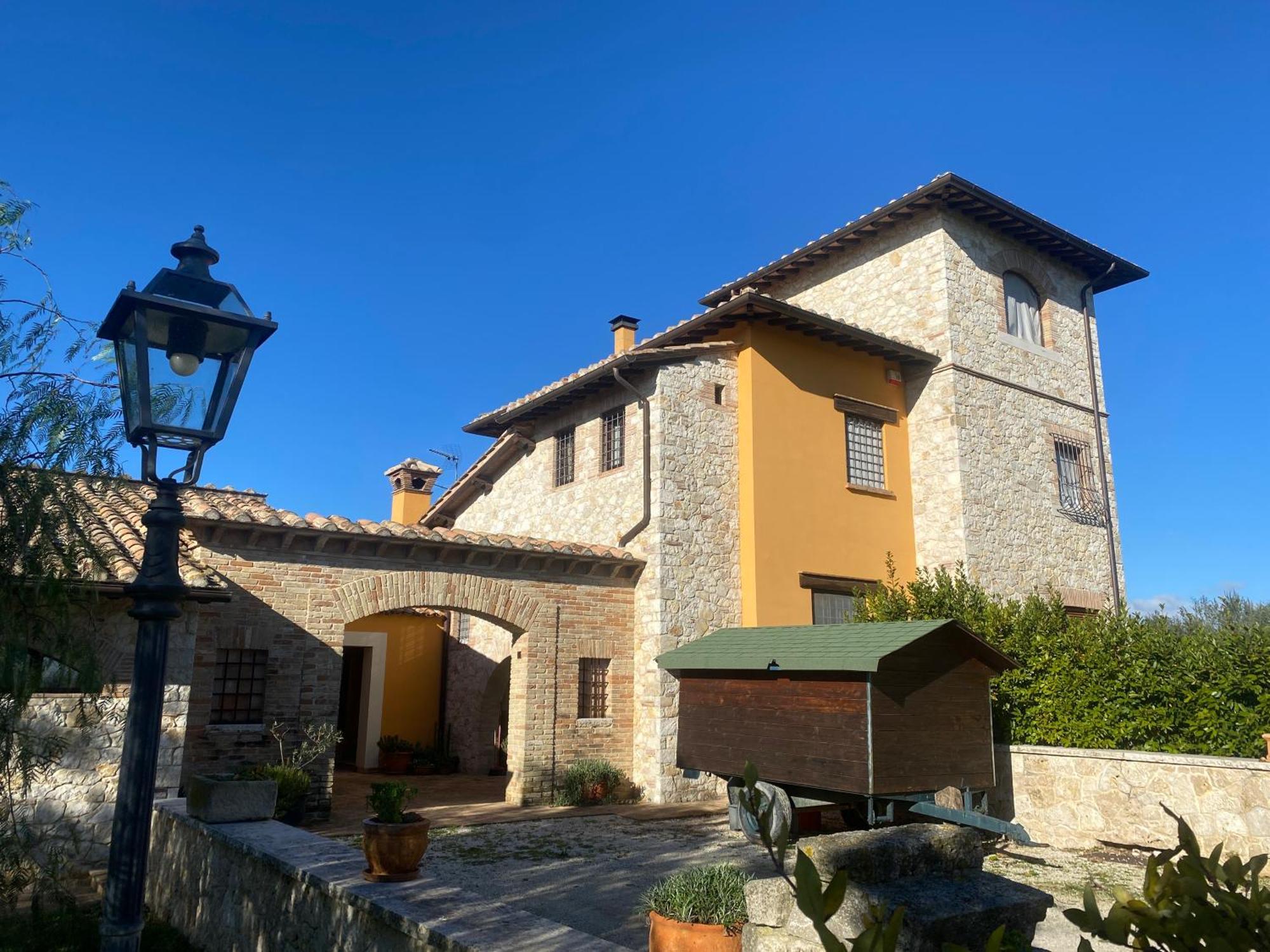 Villa La Casa Di Betta à Monte Campano Extérieur photo